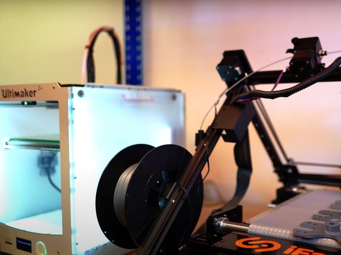 Bachelorarbeit bestätigt Wirtschaftlichkeit und Anwendbarkeit von 3D-Fließbanddruckern